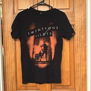 twenty one pilots merch shirt